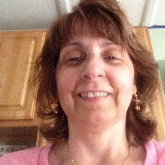 Meet your Posher, Michelle - Picture 1 of 1